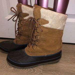 Khombu ladies winter snow boots size 9